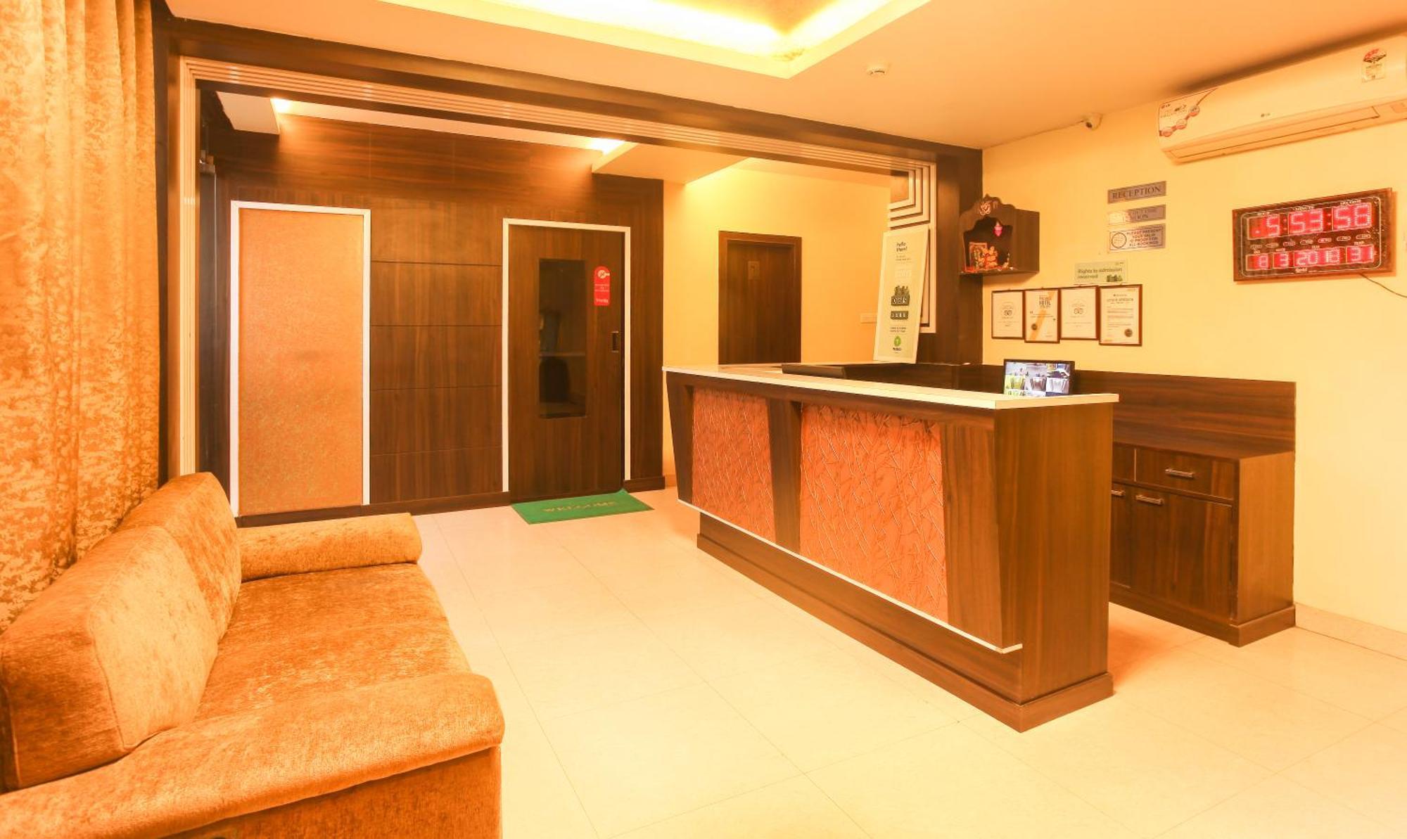 Hotel Janki International 3 Km From Kashi Vishwanath Temple Free Pickup From Railway Station Варанаси Екстериор снимка
